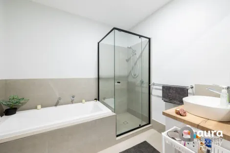 Property photo of 2/28 Stephen Crescent Nirimba QLD 4551