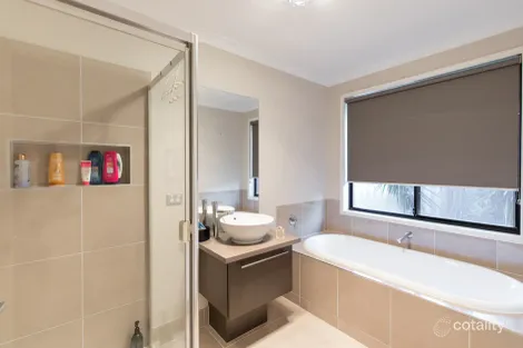 Property photo of 46 Clovedale Avenue Alfredton VIC 3350