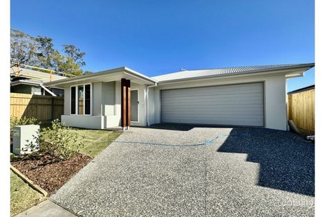 19 Bloomfield St, Pallara, QLD 4110