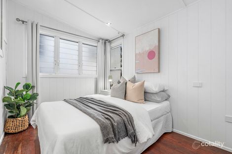 Property photo of 111 Pine Street Wynnum QLD 4178