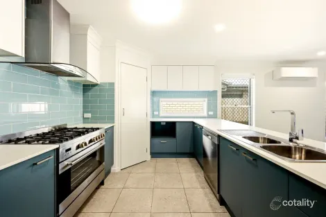Property photo of 4 Mirapool Street Rothwell QLD 4022