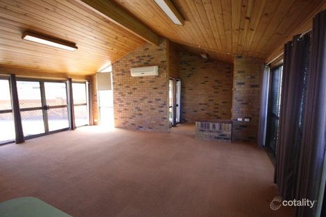 Property photo of 28 James Cook Esplanade Hollywell QLD 4216