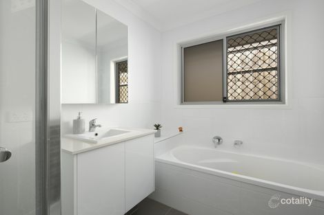 Property photo of 27 Neroli Drive Springfield Lakes QLD 4300