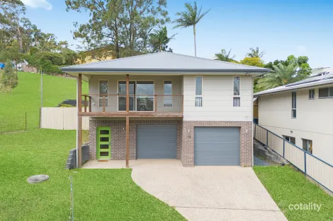 Property photo of 10 McPhee Close Woolgoolga NSW 2456