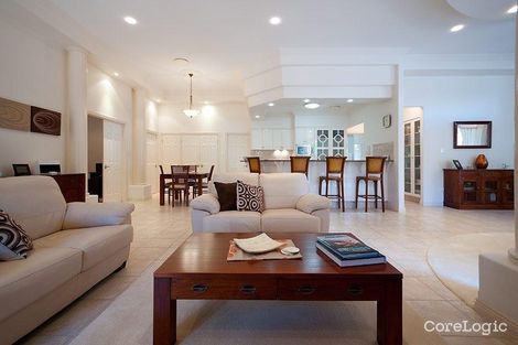 Property photo of 10 Barbara Way Benowa QLD 4217