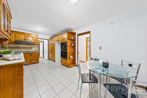 Property photo of 44 Pinoak Street St Albans VIC 3021