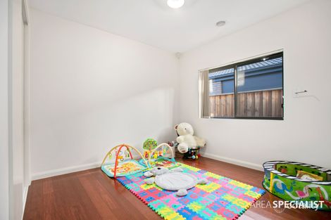 Property photo of 18 Auburn Drive Fraser Rise VIC 3336