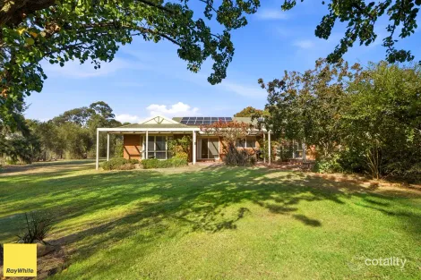 2 Evelyn Ct, Toolamba, VIC 3614