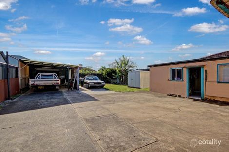 Property photo of 4 Lake Avenue Cringila NSW 2502