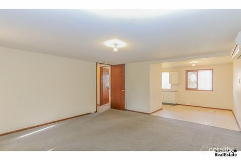 Property photo of 42 Kable Close Kelso NSW 2795