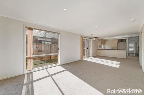 Property photo of 73 Hamish Drive Tarneit VIC 3029