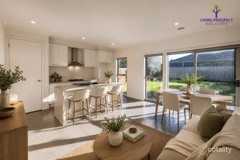 Property photo of 13 Laurence Way Tarneit VIC 3029