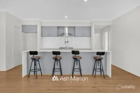 Property photo of 18 Hazelmere Avenue Cranbourne West VIC 3977