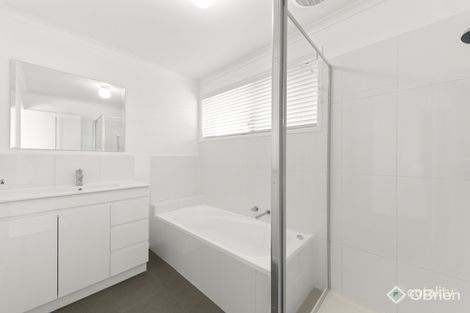 Property photo of 1/52 Ivan Crescent Hampton Park VIC 3976