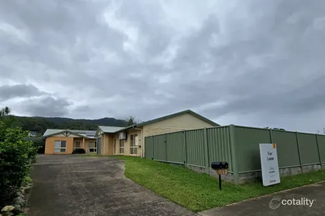 Property photo of 1/130 Robert Road Bentley Park QLD 4869