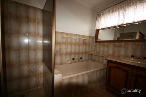 Property photo of 13 Luxford Street St Albans VIC 3021