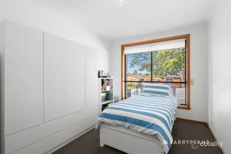 Property photo of 113 Redleap Avenue Mill Park VIC 3082