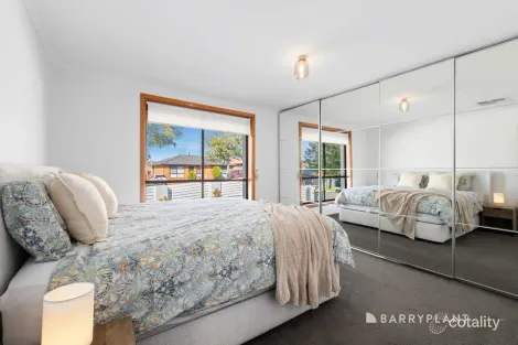 Property photo of 113 Redleap Avenue Mill Park VIC 3082