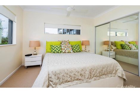 Property photo of 24/12-18 Bayview Street Runaway Bay QLD 4216
