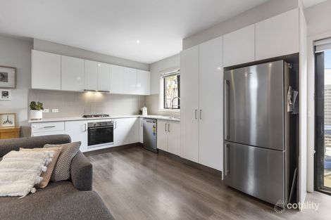 Property photo of 2/9 Vistula Avenue Bell Park VIC 3215