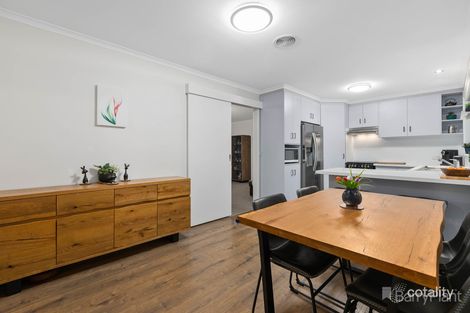 Property photo of 17 Denver Drive Narre Warren VIC 3805