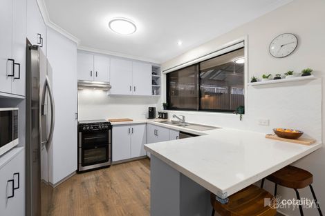 Property photo of 17 Denver Drive Narre Warren VIC 3805