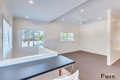 Property photo of 129 Rawlins Street Kangaroo Point QLD 4169