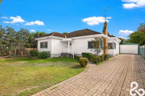 8 Leon Ave, Rosanna, VIC 3084