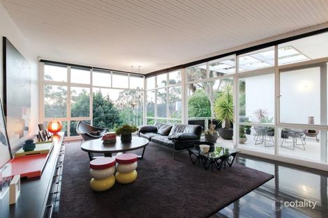 Property photo of 31 Holroyd Street Kew VIC 3101