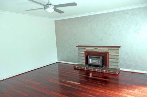 Property photo of 16 Stewartby Crescent Viveash WA 6056