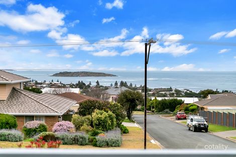 Property photo of 7 Norma Crescent Encounter Bay SA 5211