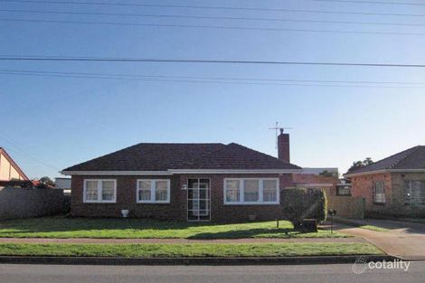 2 Henley Ave, Henley Beach, SA 5022