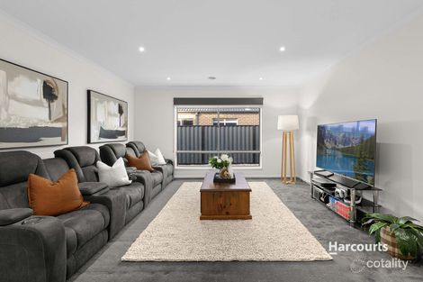 Property photo of 28 Abrehart Road Pakenham VIC 3810