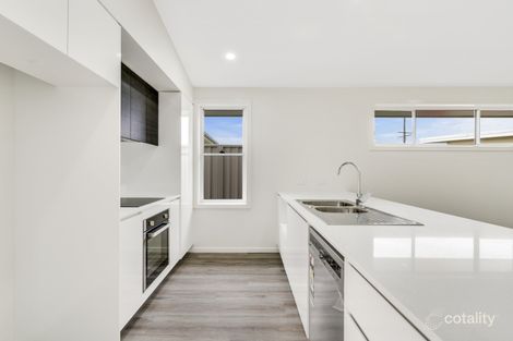 2/26 Crossingham St, Toukley, NSW 2263