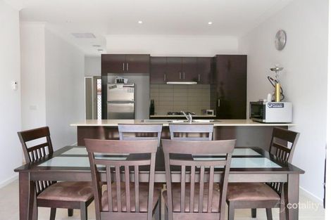 Property photo of 2/5 Dyson Way Point Cook VIC 3030