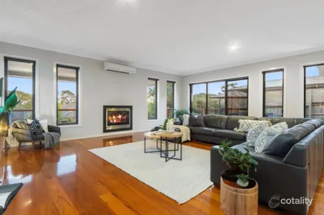 Property photo of 6 Stringybark Drive Ferntree Gully VIC 3156