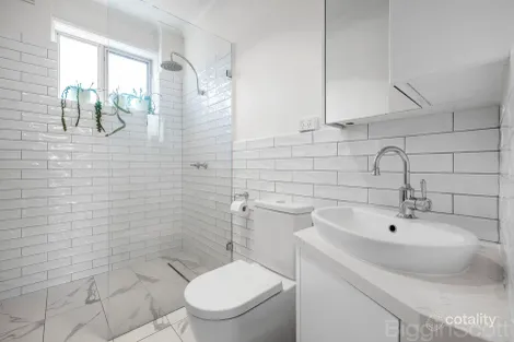 Property photo of 15/206 Canterbury Road St Kilda West VIC 3182