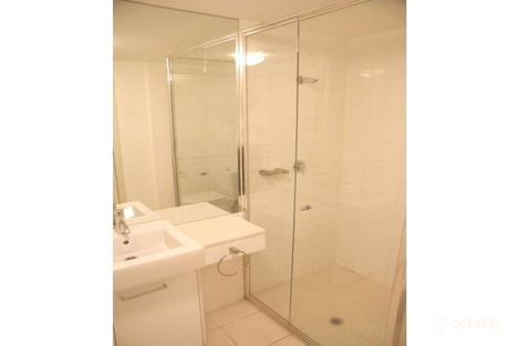 Property photo of 1014/100 Harbour Esplanade Docklands VIC 3008