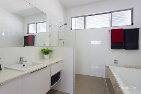 Property photo of 43 Stewart Parade Manly QLD 4179