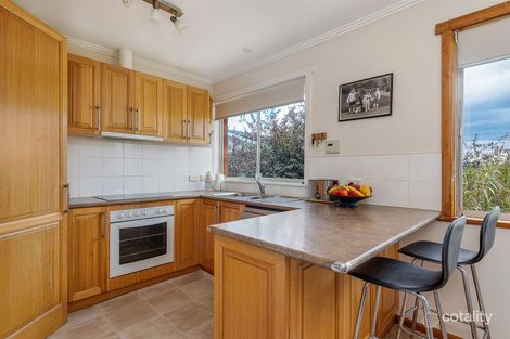 Property photo of 3 Fehre Court Sandy Bay TAS 7005