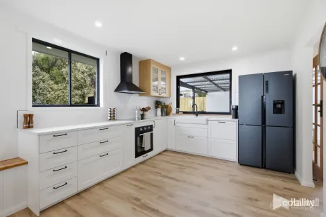 Property photo of 39 Loane Avenue East Devonport TAS 7310