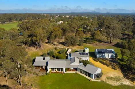 114 Dunolly-Bridgewater Rd, Dunolly, VIC 3472