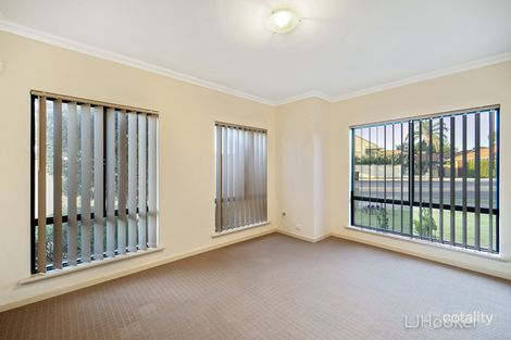 Property photo of 1/143 South Terrace Como WA 6152