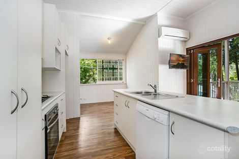 19 Warrawee St, Toowong, QLD 4066