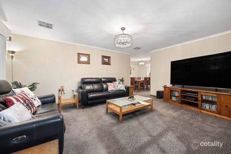 Property photo of 7 Bay Place Woodcroft SA 5162