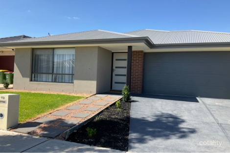 13 Petaluma Cres, Officer, VIC 3809