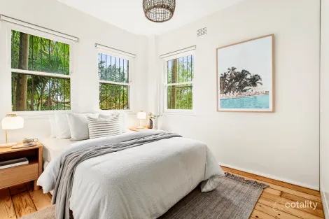 Property photo of 2/52A Sir Thomas Mitchell Road Bondi Beach NSW 2026