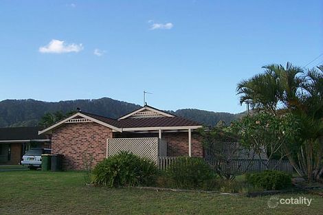 Property photo of 2 Bonalbo Close Coffs Harbour NSW 2450