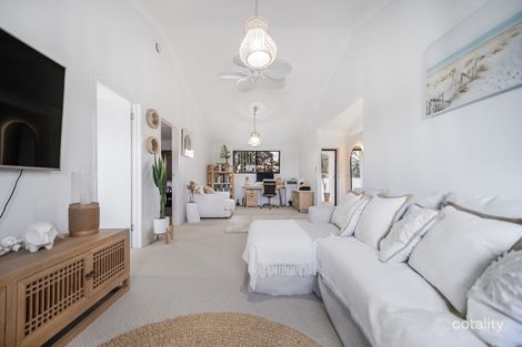 Property photo of 204 Sunshine Boulevard Mermaid Waters QLD 4218