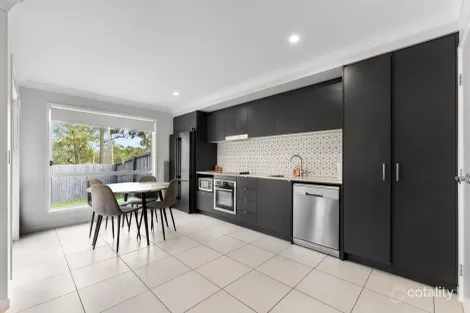 Property photo of 35 Farmer Place Park Ridge QLD 4125